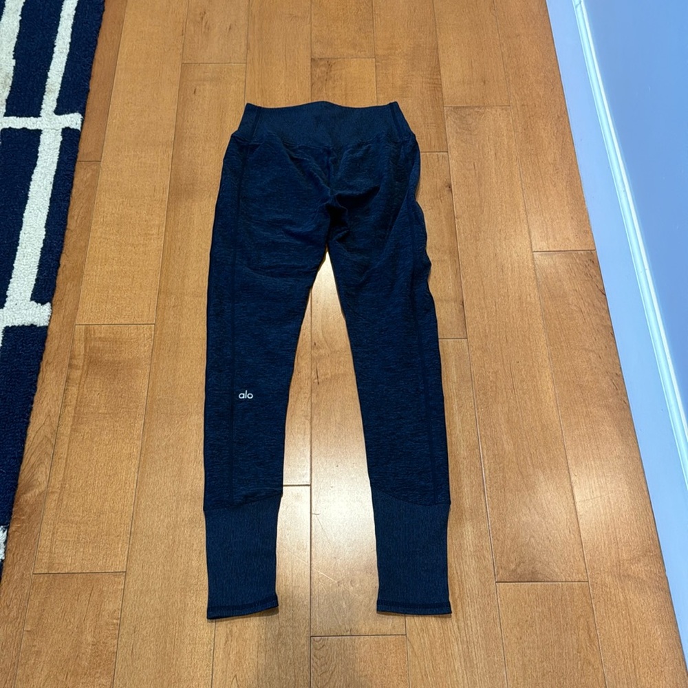 Alo Leggings